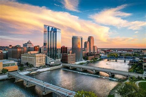 cheap hotels in grand rapids area